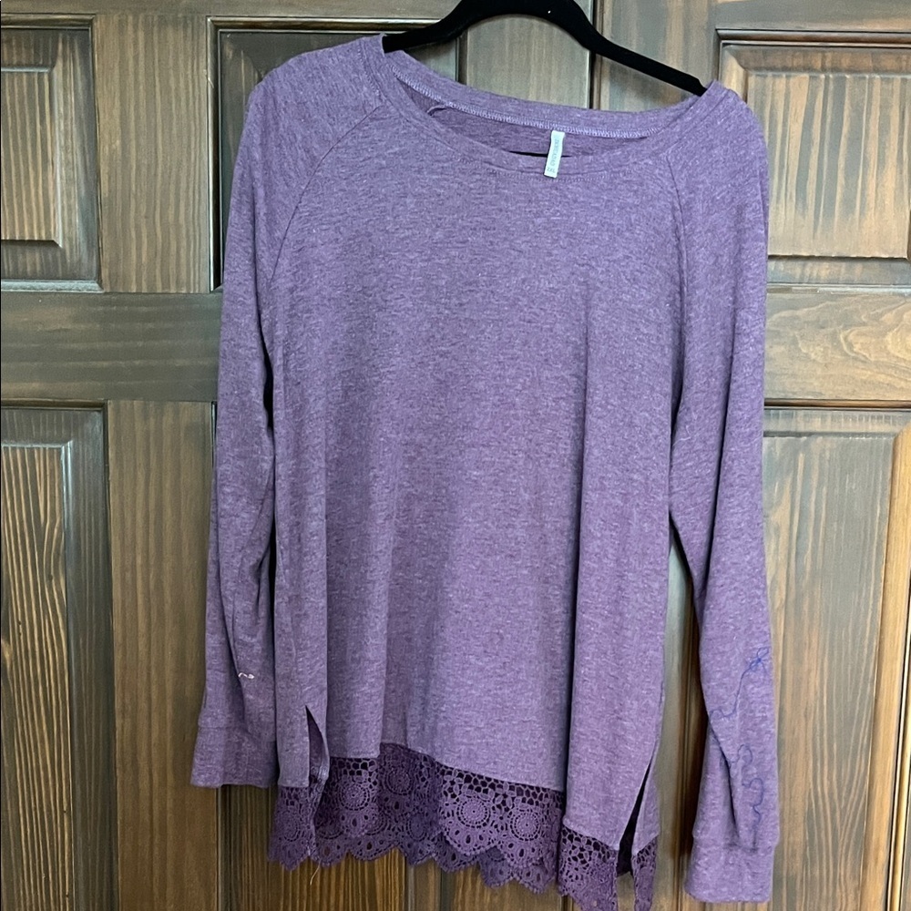 Taohuadao Women's Purple Long Sleeve  Top with Lace Trim Size 2XL